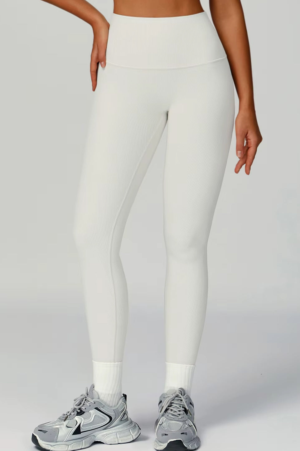 The Burst Ribbed Legging