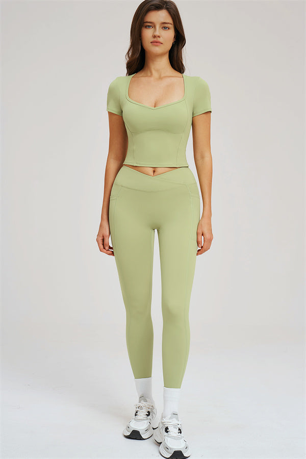 The Flourish V-Waist Legging