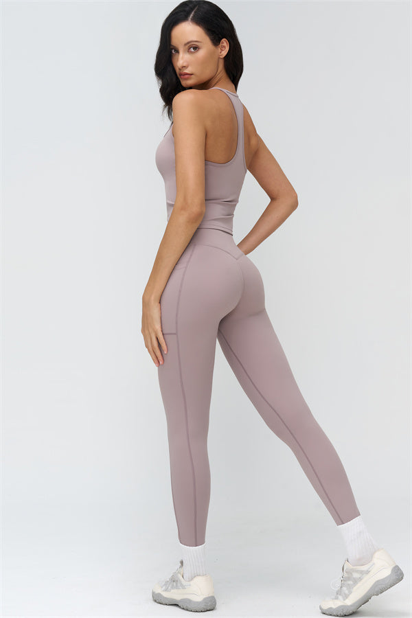 The Flourish V-Waist Legging