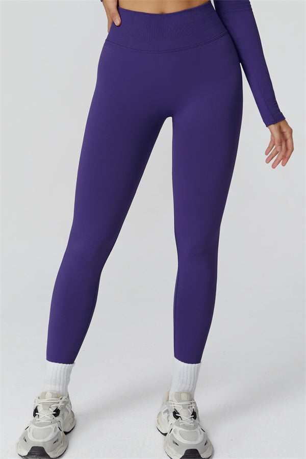 The Reign Legging